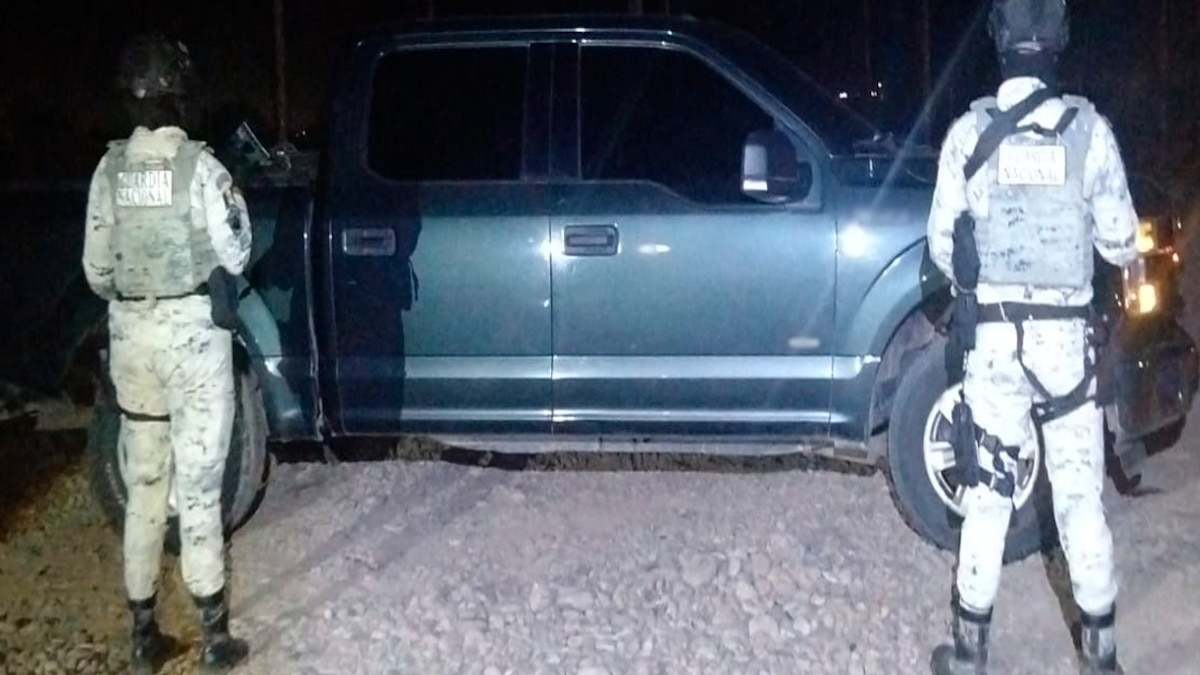 Guardia Nacional asegura arsenal con fusiles AK-47, municiones y equipo táctico en Sinaloa