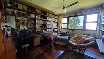 El estudio en "La casita