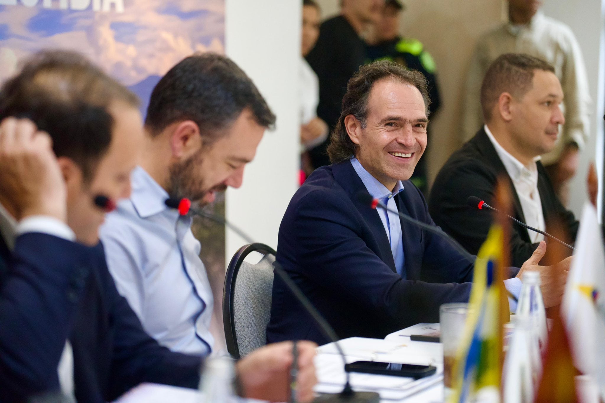 El alcalde Federico Gutiérrez se reunió con alcaldes de varias capitales con el fin de fortalecer la coordinación entre ciudades - crédito @FicoGutierrez/X