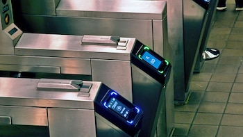 Cómo inscribirse en Fair Fares NYC y obtener el 50% de descuento en el transporte público de Nueva York