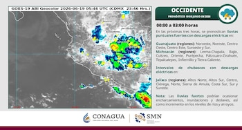 Mapa satelital GOES-19 ABI Geocolor con pronóstico de lluvias y descargas eléctricas en estados de Occidente de México para el 19 de junio de 2026, con logos de CONAGUA y SMN