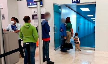 este documento debe contar