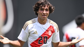 Gil Vicente celebra el regreso de Bassco Soyer a la selección peruana tras superar una fractura de brazo