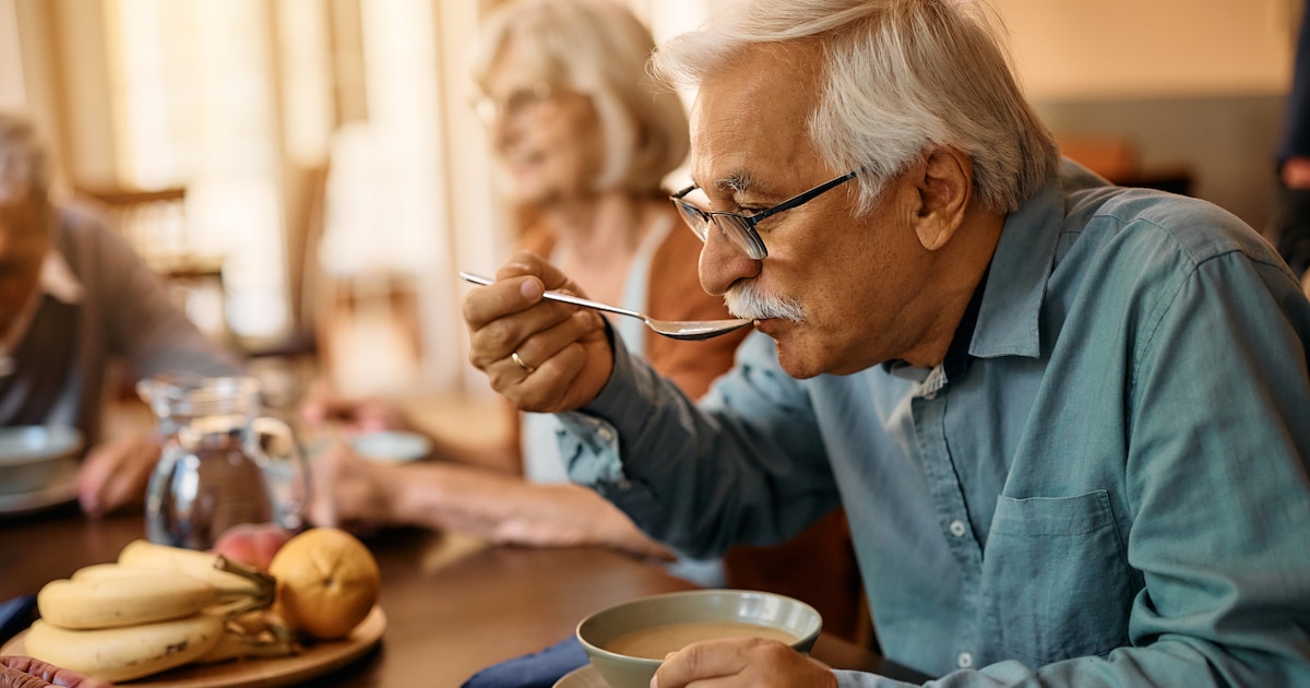 La dieta influyente en el riesgo de demencia y Alzheimer, según nuevo estudio