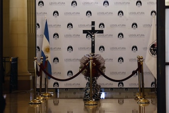 El velatorio de Pinky se