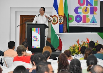 Durante su intervención, el presidente cuestionó la permanencia de Torres Oviedo en la rectoría y afirmó que busca que la Universidad de Córdoba sea dirigida por un académico que represente la academia, la investigación y la ciencia - crédito @unicordoba_colombia/Instagram