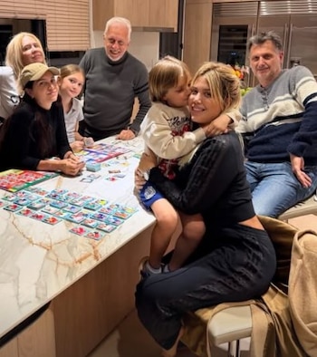 Qué hizo Wanda Nara apenas dejó a sus hijas con Mauro Icardi (Instagram)