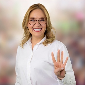 Verónica Díaz Robles es senadora
