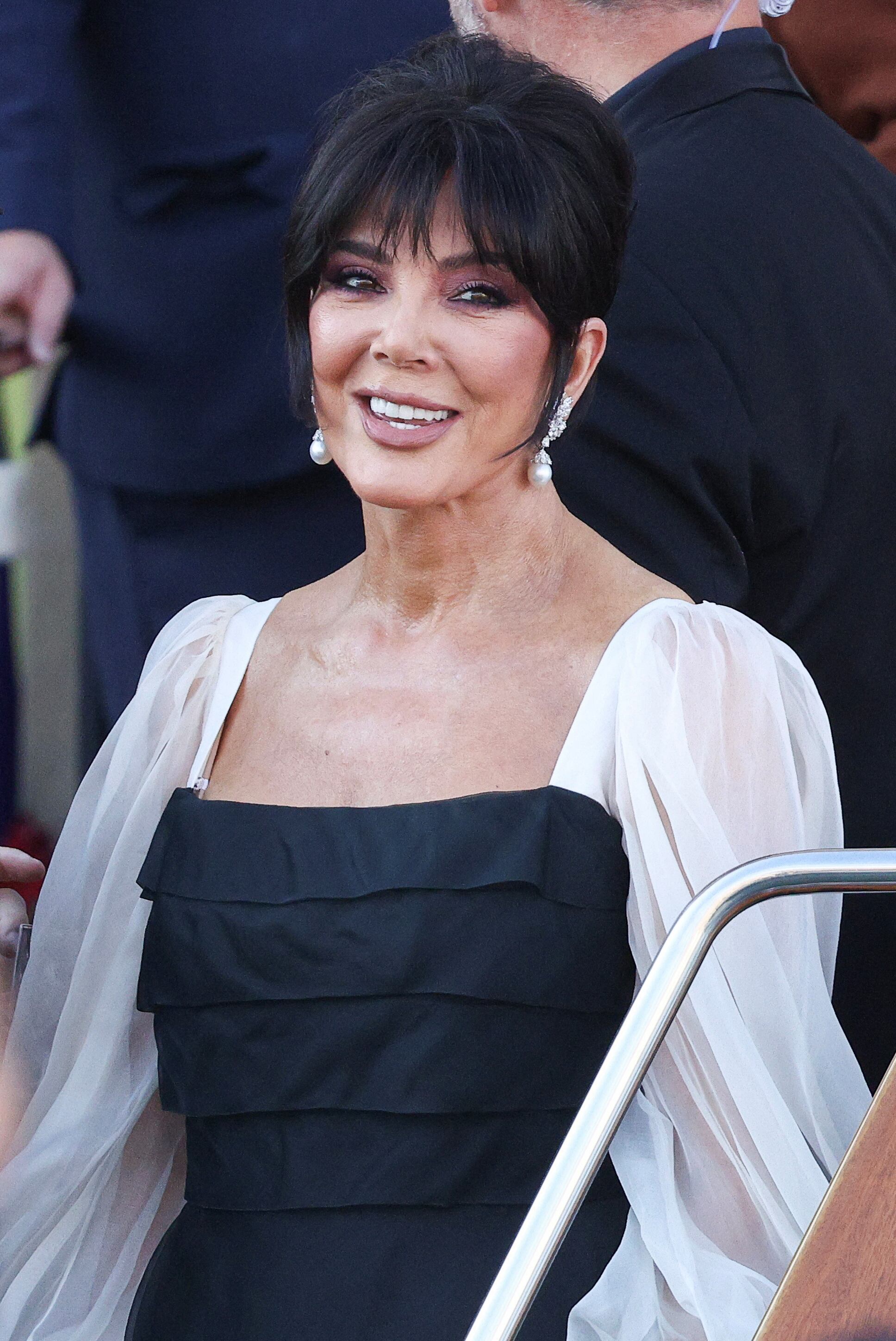 El aprendizaje intergeneracional, transmitido por mujeres emprendedoras, cimentó los valores familiares en la dinastía Kardashian (REUTERS/Guglielmo Mangiapane)