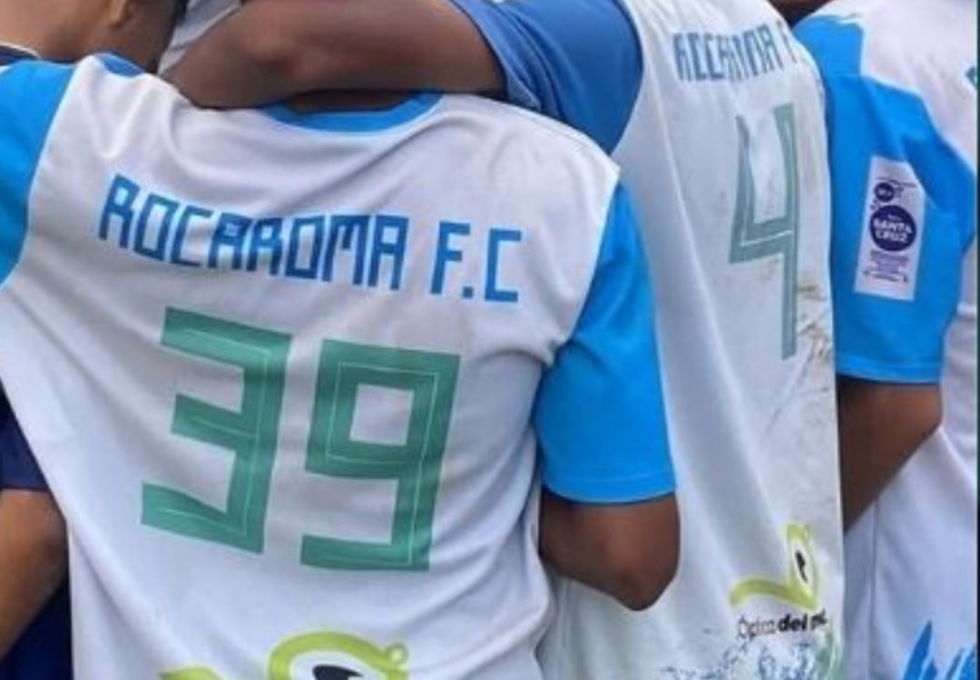 Al poner la denuncia, las víctimas descubrieron que el entrenador tiene antecedentes por estafa - crédito RocaRoma/Facebook