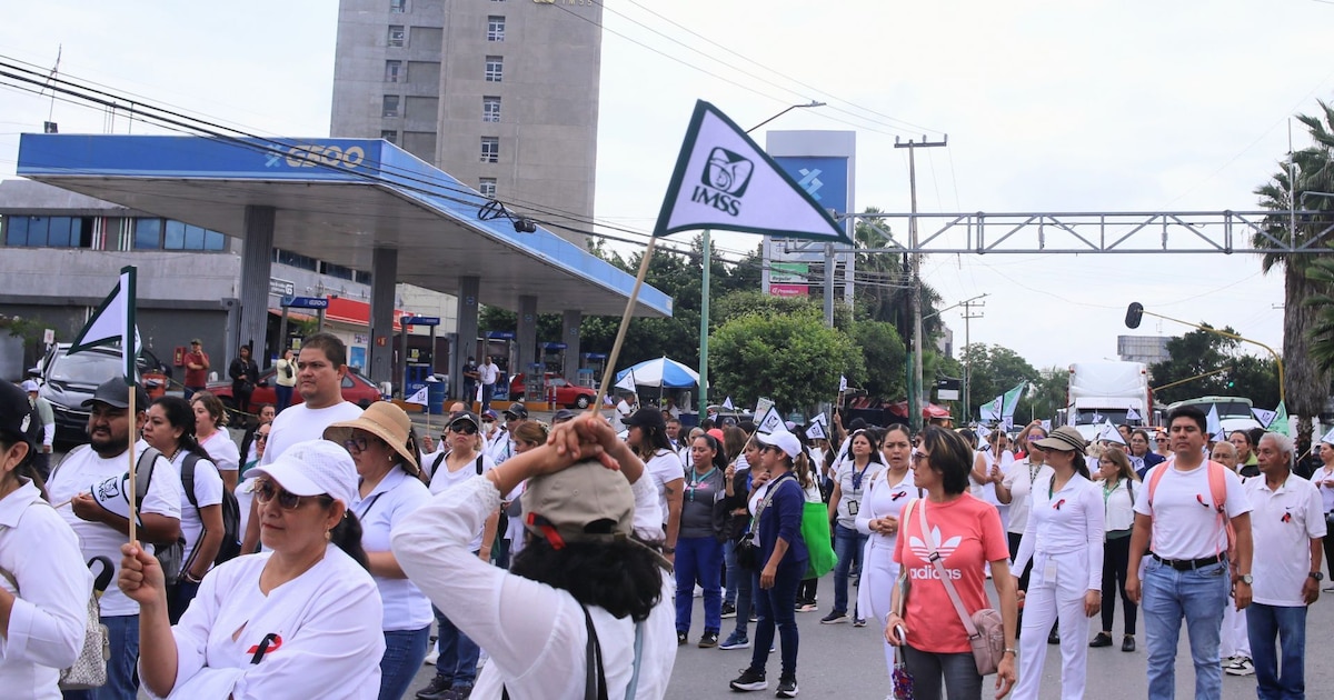 Mexico City Deploys 510 Cameras as IMSS Workers March and Protests Block Roads