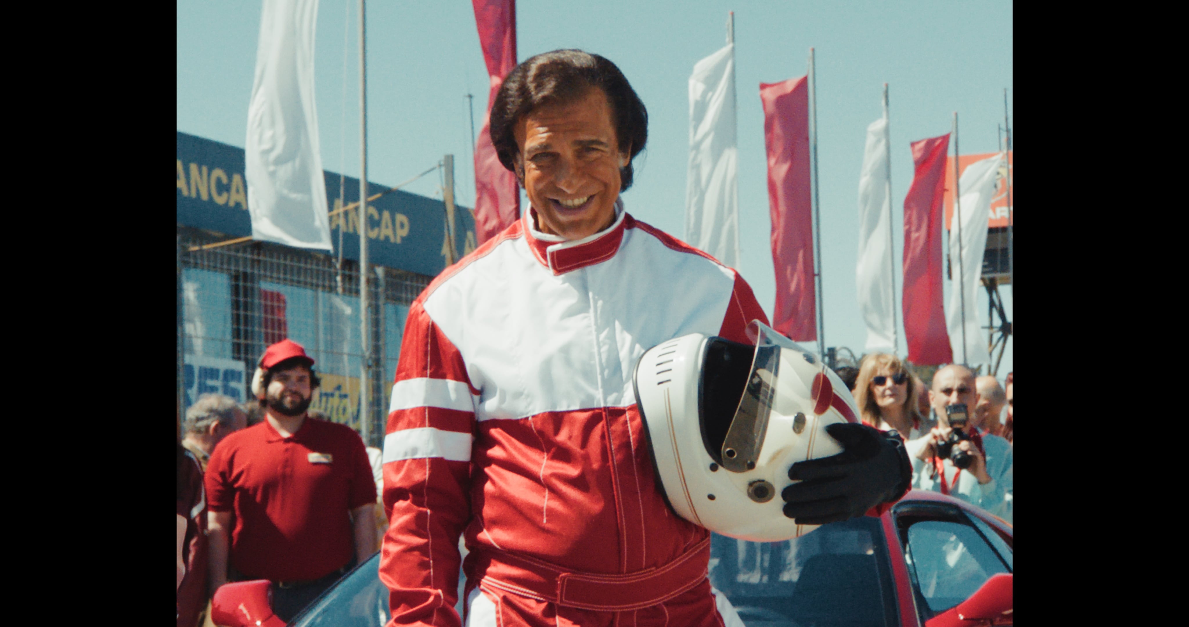 Leonardo Sbaraglia vuelve como Carlos Menem en la segunda temporada de la serie de Prime Video, prevista para 2027. (Prime Video)