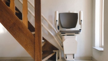 Solo el 3% de edificios residenciales en España es totalmente accesible desde la calle hasta la vivienda, según estudio