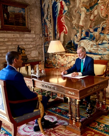 El rey Felipe y Pedro Sánchez se reunen en el Palacio Real de la Almudaina (Casa Real)