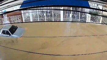 La lluvia generó enormes inundaciones,