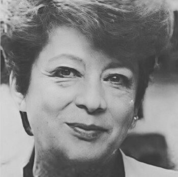 Hace un año y cinco