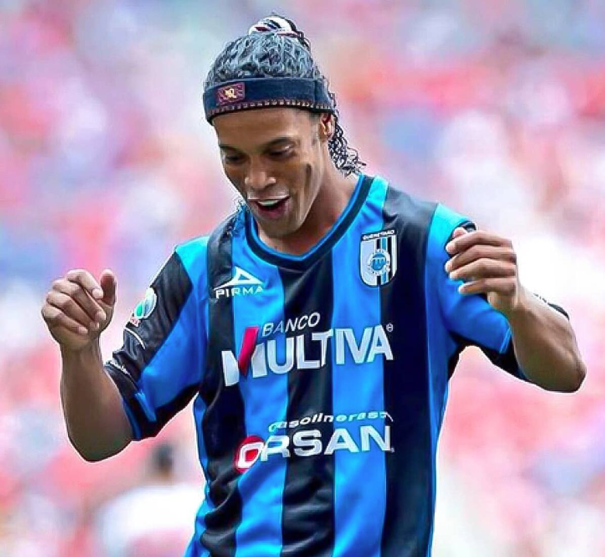 Ronaldinho jugó en los Gallos Blancos de Querétaro 30 partidos, anotó 8 goles y dio 7 asistencias (Foto: Instagram @Ronaldinho)