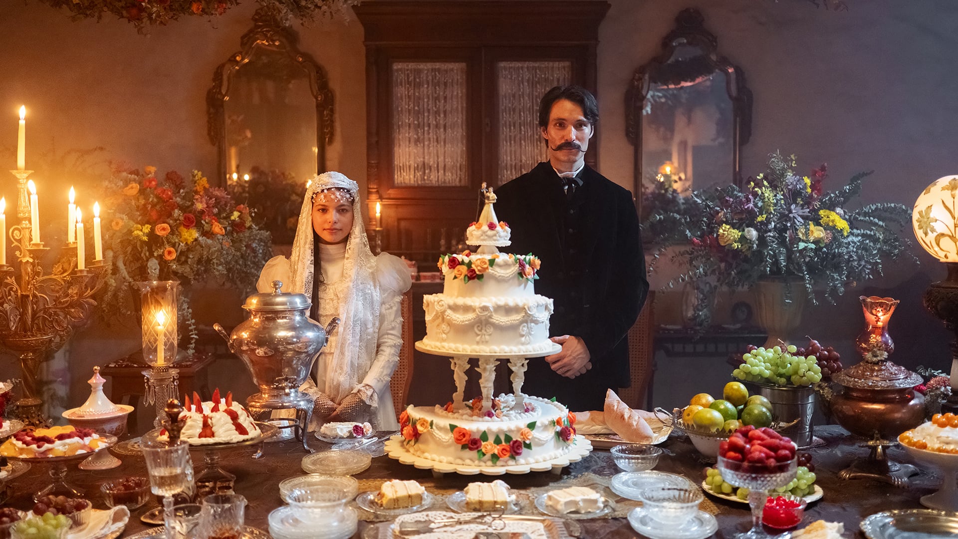 Cien Años de Soledad S1. (L to R) Cristal Aparicio as Remedios Moscote, Claudio Cataño as Aureliano Buendía, in Cien Años de Soledad. Cr. Juan Cristobal Cobo /Netflix ©2024