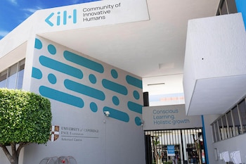 Esta es la fachada del