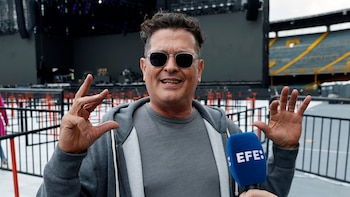 Carlos Vives vuelve a sus