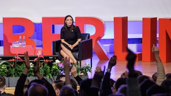 Alexandria Ocasio-Cortez expresa frustración tras