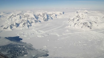 Descubren qué causó el retroceso acelerado de uno de los mayores glaciares de la Antártida