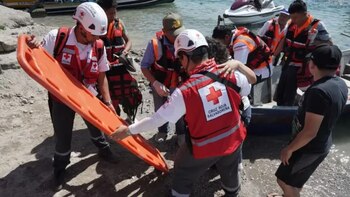 La excursión académica terminó en tragedia tras ser arrastrados los estudiantes hondureños por fuertes corrientes marinas, generando una emergencia inmediata. (Foto: Cortesía)
