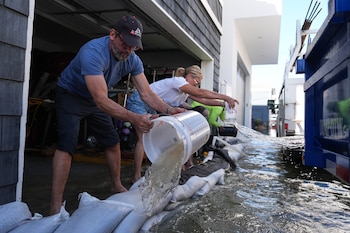 California extiende hasta las alertas por inundaciones mientras continúan las mareas extremas