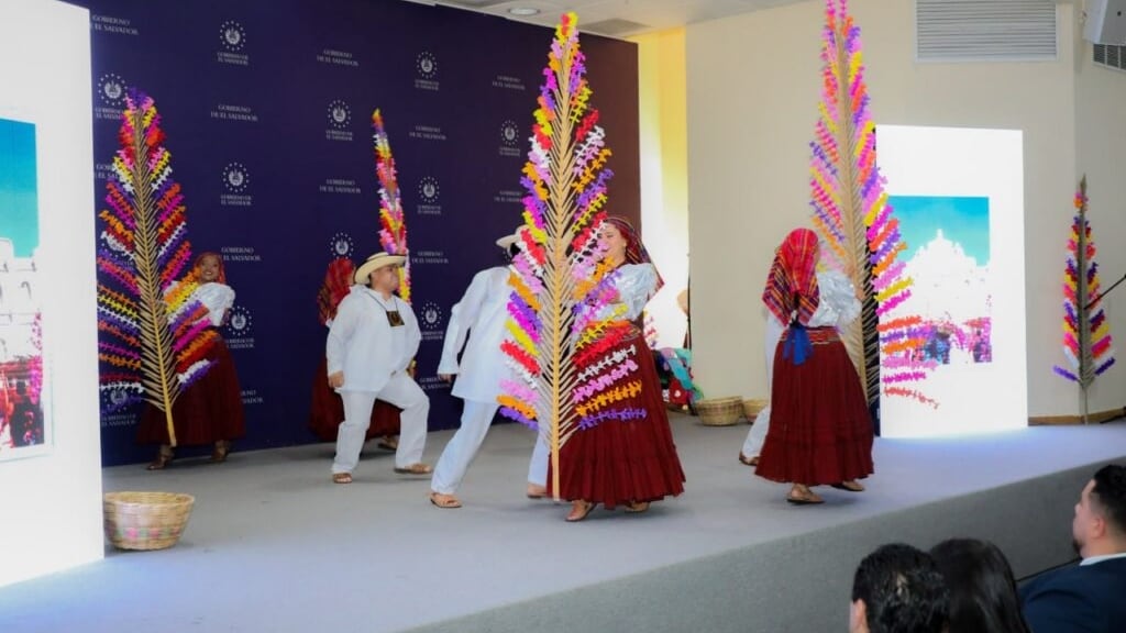 Celebraciones, rituales ancestrales y estrategias diplomáticas convergen en una iniciativa que transforma la mirada sobre las tradiciones de Panchimalco ante la comunidad global (Foto cortesía Ministerio de Relaciones Exteriores)