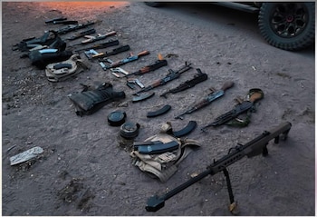 Entre el arsenal decomisado destaca un fusil Barrett calibre .50, una ametralladora FN Minimi y cuatro armas cortas, además de tres aditamentos lanzagranadas. (Crédito: X | @EJTO_FAM_GN )