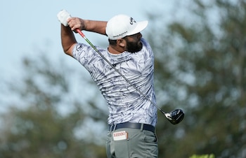 El español Jon Rahm realiza