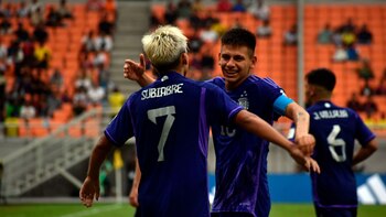 Argentina goleó 4-0 a Polonia