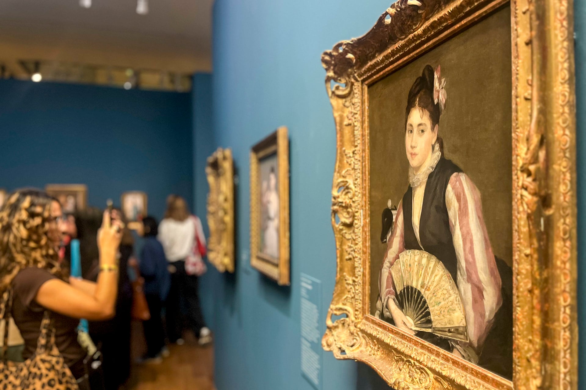 De trayectoria fulgurante pero poco reconocida por las instituciones del arte, la pintora francesa Eva Gonzalès (1847-1883), de ascendencia española y alumna de Édouard Manet, reclama este otoño su protagonismo en la historia con una gran retrospectiva en el Petit Palais de París (EFE/ Nerea González)