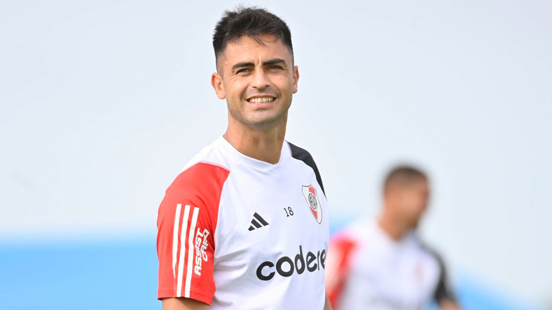 Gonzalo Martínez no continuará su carrera en River Plate más allá de diciembre, fecha en la cual se vencerá su contrato con la institución (@riverplate)