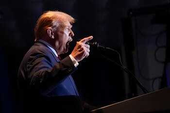 El entonces expresidente y candidato