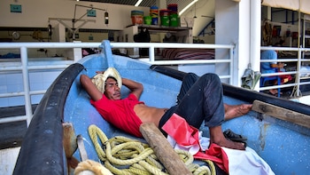 El otro rostro de Surf City: las escenas curiosas que dan identidad a las playas de El Salvador