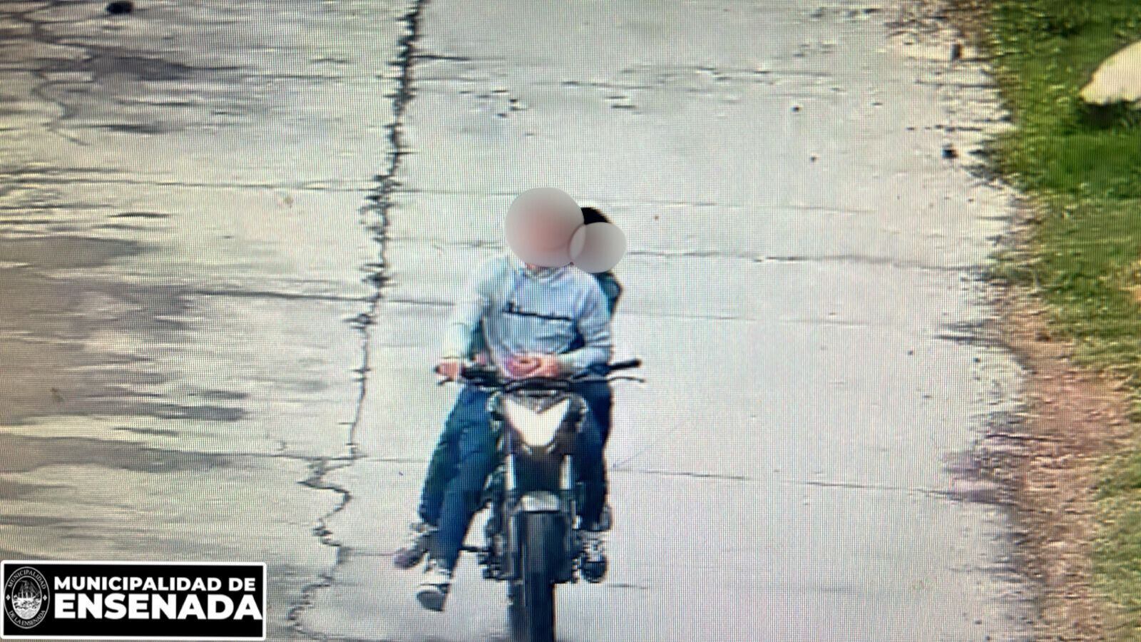 Dejó a un joven herido de bala en un hospital de Ensenada y huyó a toda velocidad