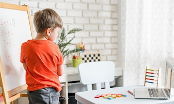 La familia colombiana del menor