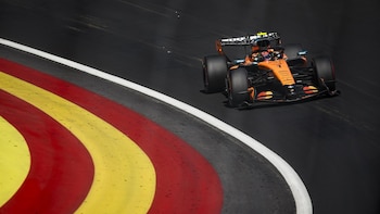 AMP. Lando Norris (McLaren) triunfa con la primera 'pole' en Madring y Sainz y Alonso caen en Q1
