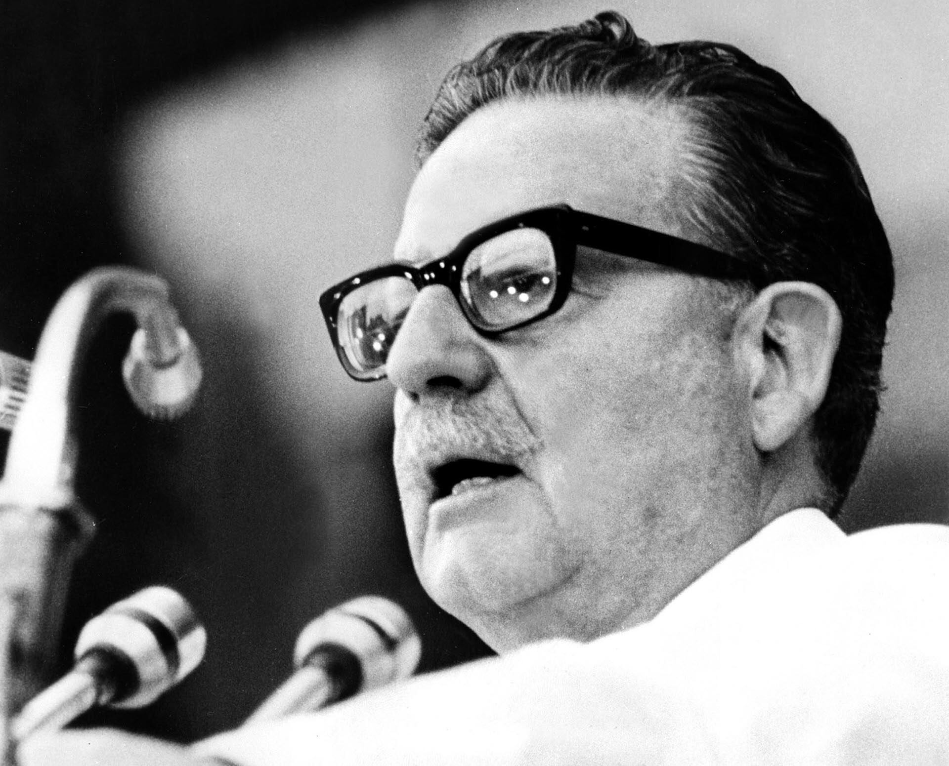 El presidente Salvador Allende en una foto tomada de febrero de 1973 (AFP PHOTO/FILES)