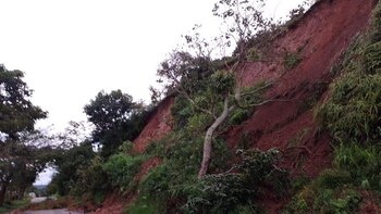 Dos niños murieron en un derrumbe en Polocabildo, Tolima