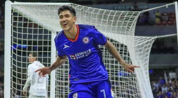 Uriel Antuna desata controversia en