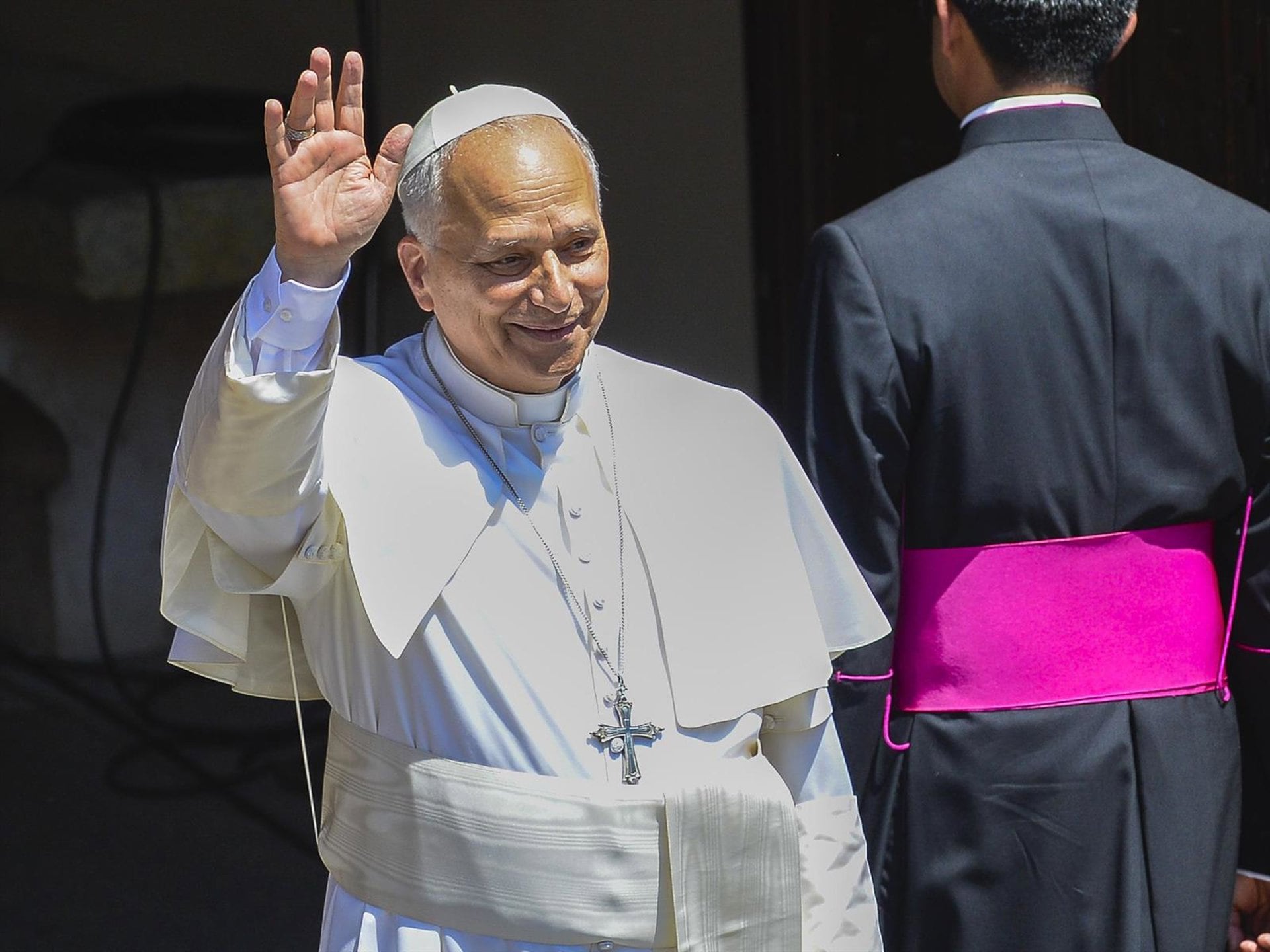 14/10/2026 El Papa León XIV.Era el propio Papa León XIV el que revelaba a sus fieles este domingo, durante sus oraciones en la Plaza de San Pedro del Vaticano, que sería operado en los próximos días después de que en un chequeo reciente le hubiesen detectado un nódulo en el pulmón: