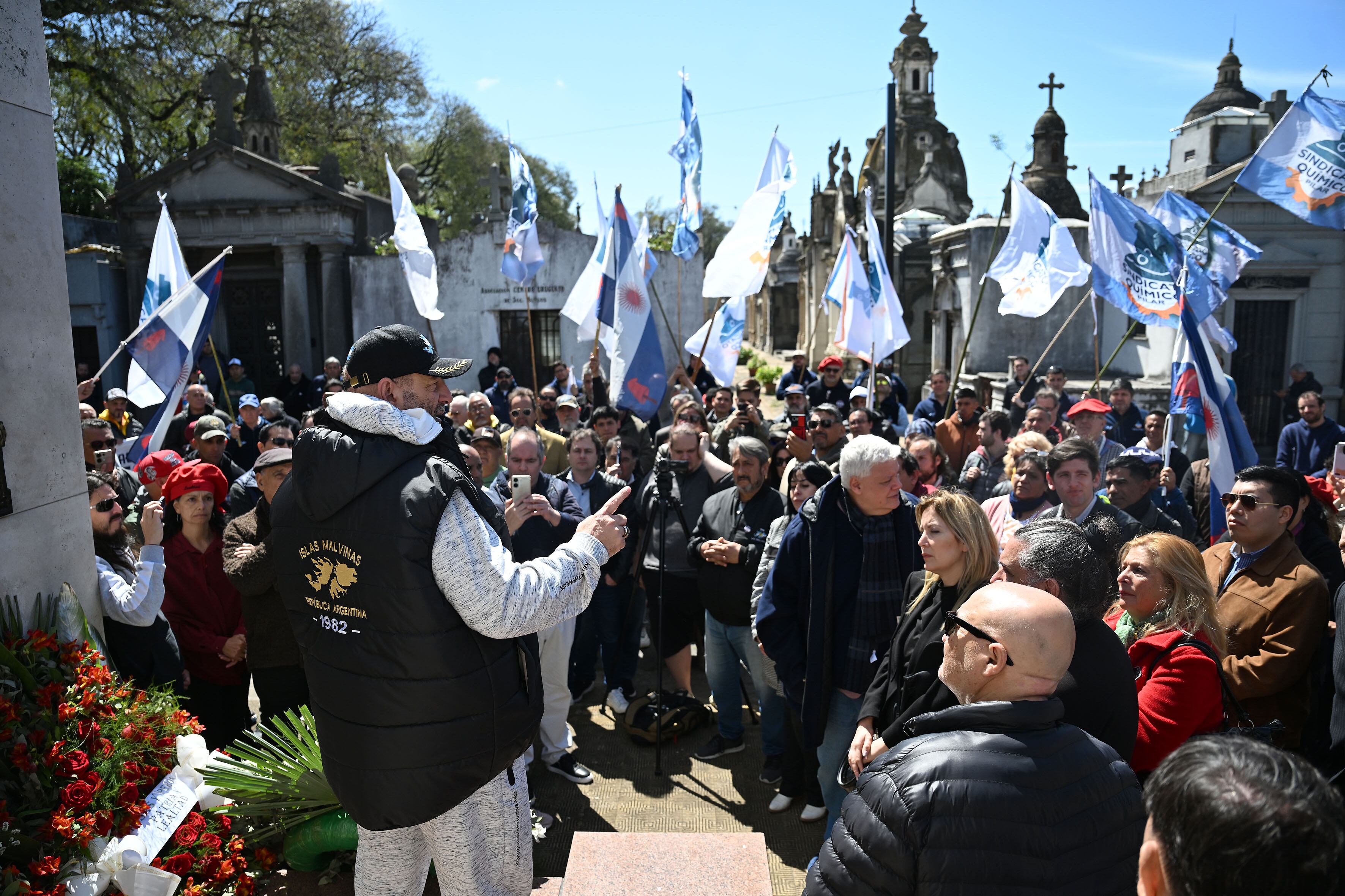 El acto homenaje a Rucci se realizó en la mañana del jueves, en el cementerio de la Chacarita