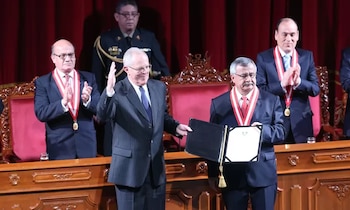 ¿Cómo fueron anteriores entregas de credenciales del JNE a los presidentes peruanos?