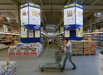 Putin intervino Metro Cash and Carry y puso bajo gestión temporal las operaciones de la cadena alemana en Rusia. (REUTERS/ARCHIVO)
