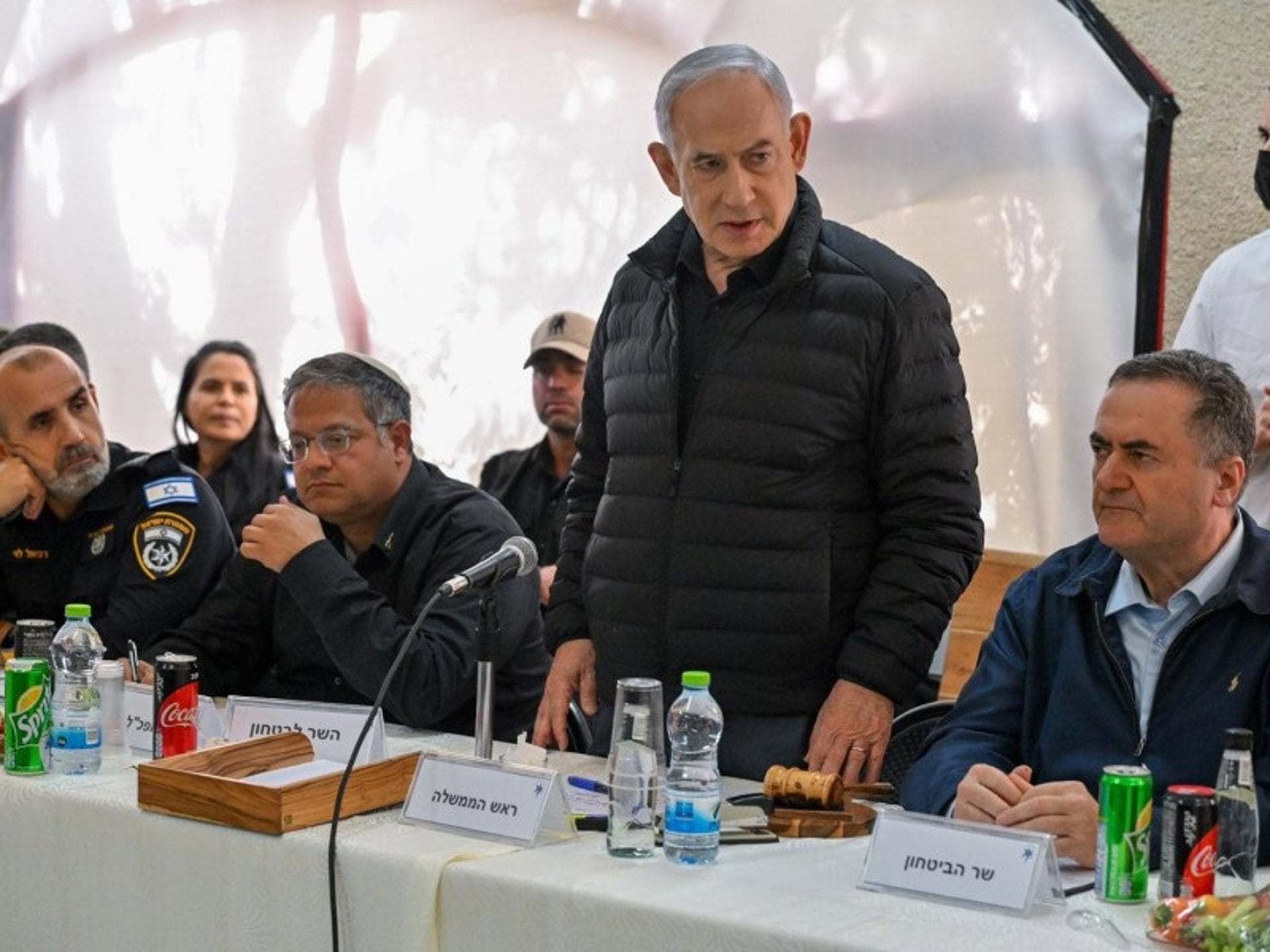 Netanyahu negocia un «hexágono» de alianzas internacionales contra los «ejes radicales suní y chií»