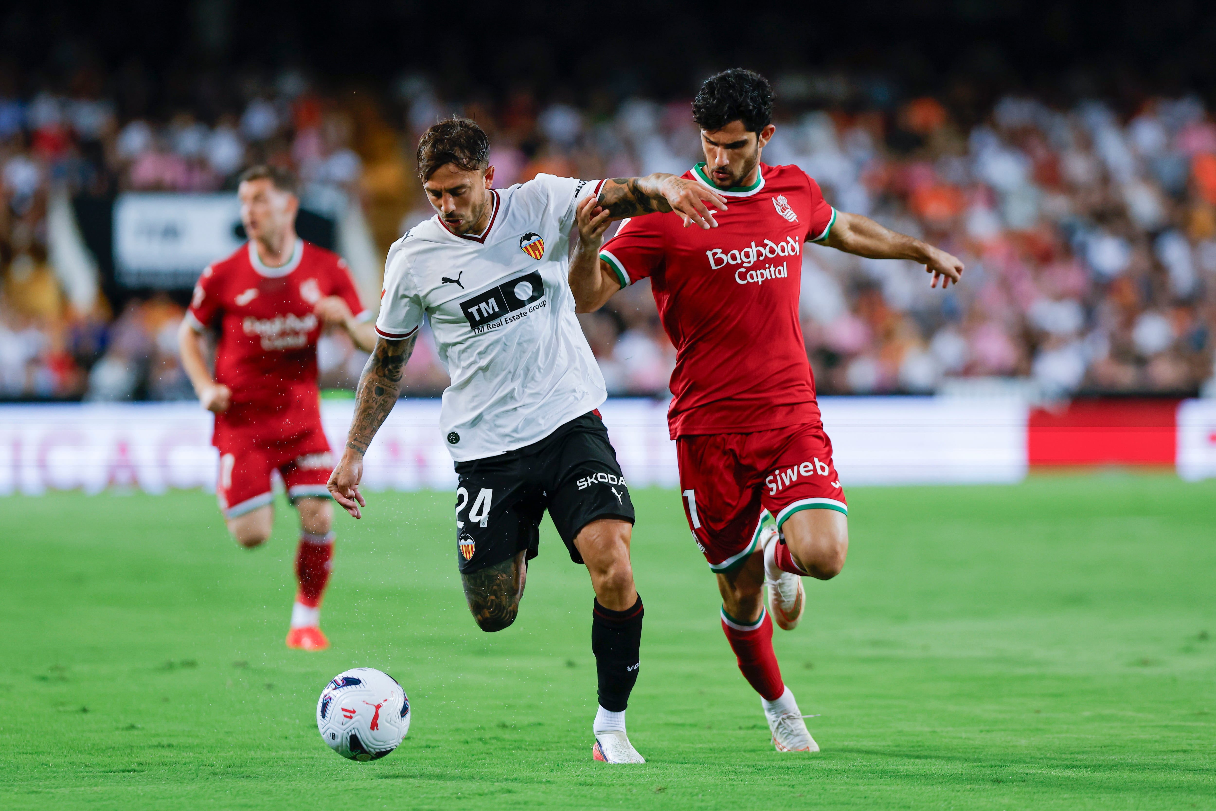 El Valencia CF busca ascender en la clasificación de LaLiga. (EFE/ Biel Aliño)