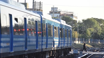 La demanda por daños y perjuicios apuntó contra la empresa concesionaria del servicio ferroviario y contra el Estado Nacional por el incidente en el tren. (Foto de archivo: DYN)
