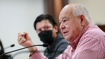 Víctor Castro, gobernador de Baja